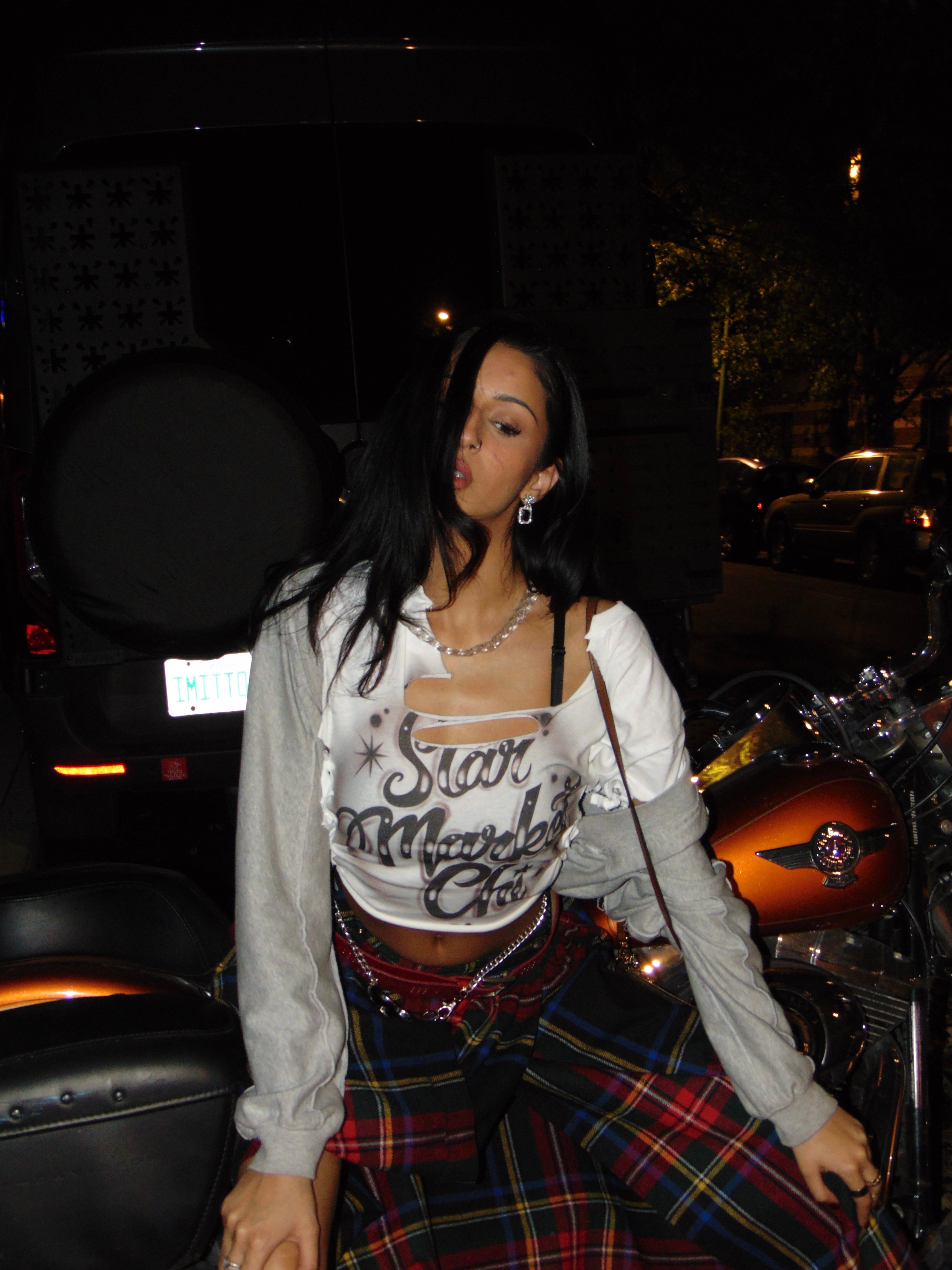 AIRBRUSH TEE DISTRESSED